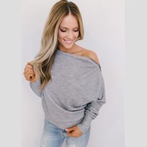 Free People shoulder zip sweater size XS